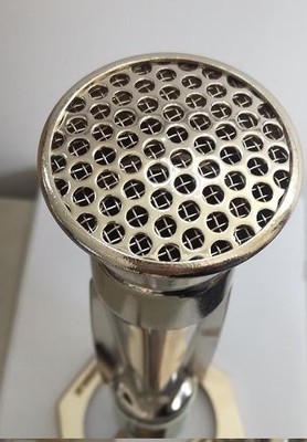 不锈钢蒸馏水器选购指南：从使用场景到维护保养全解析插图1